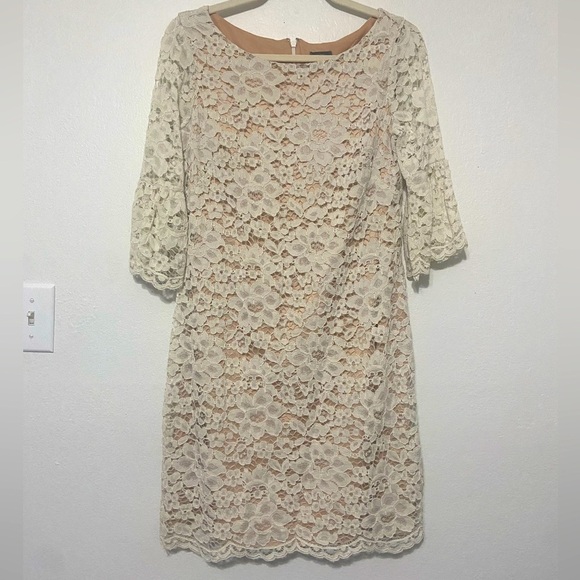 Vince Camuto women's 6 ivory lace overlay shift dress w/ 3/4 sleeves w/ ruffles - Picture 1 of 6